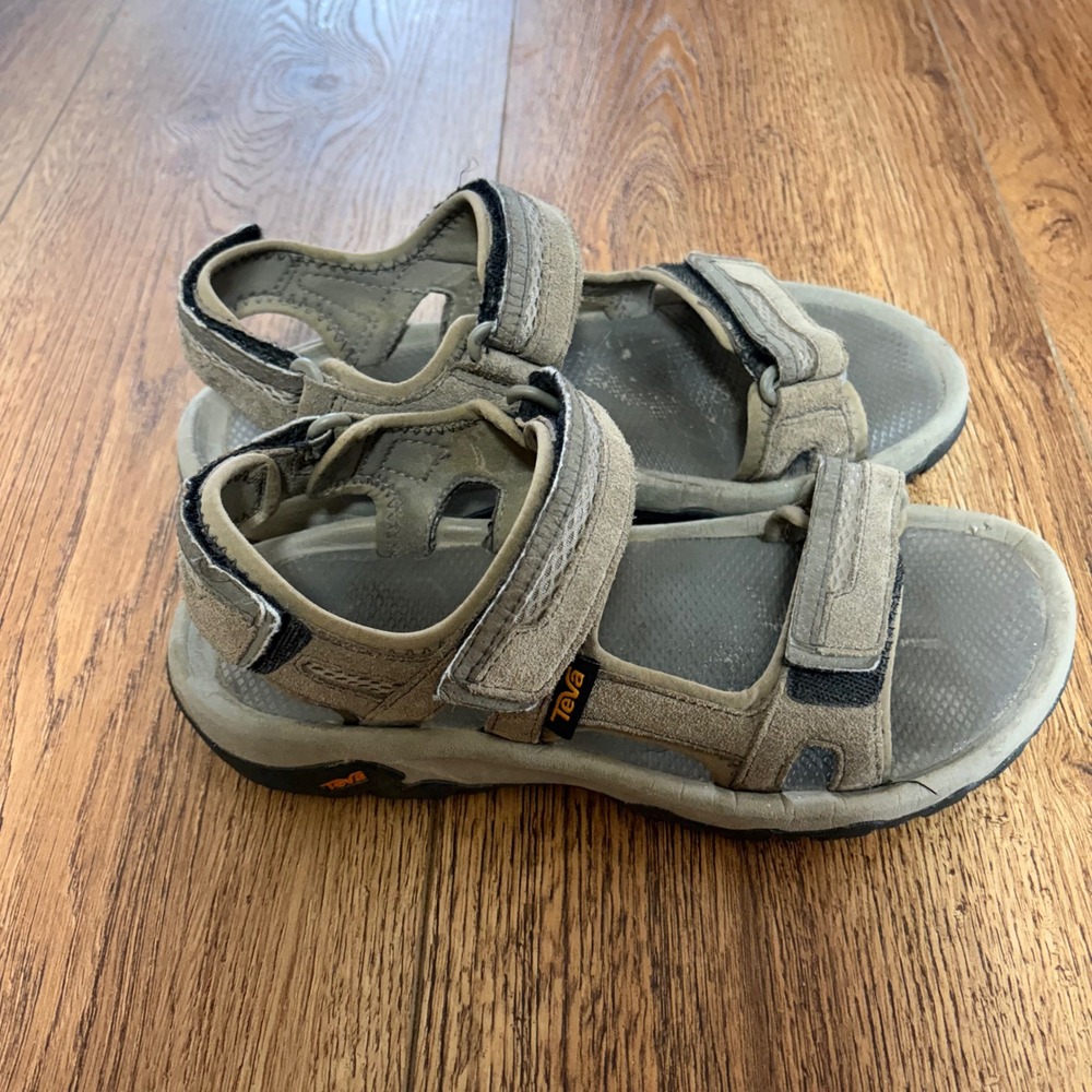 Teva Hudson Hiking Sandals Mens‎ 8 Beige Suede Comfort Walking Shoes Adjustable